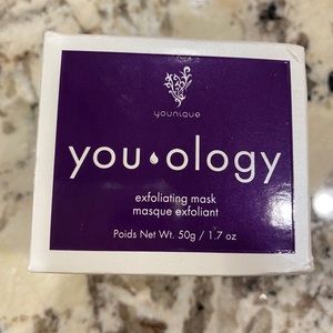 Younique exfoliating mask